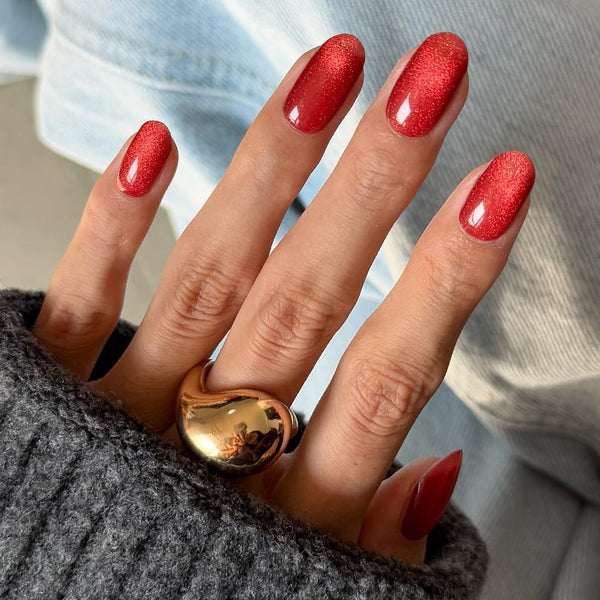 Red Light-Chasing Cat Eye