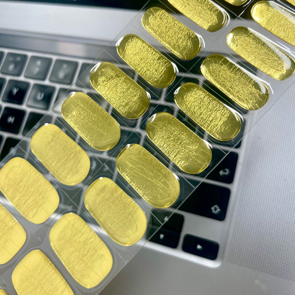 UV-free gel nail Golden