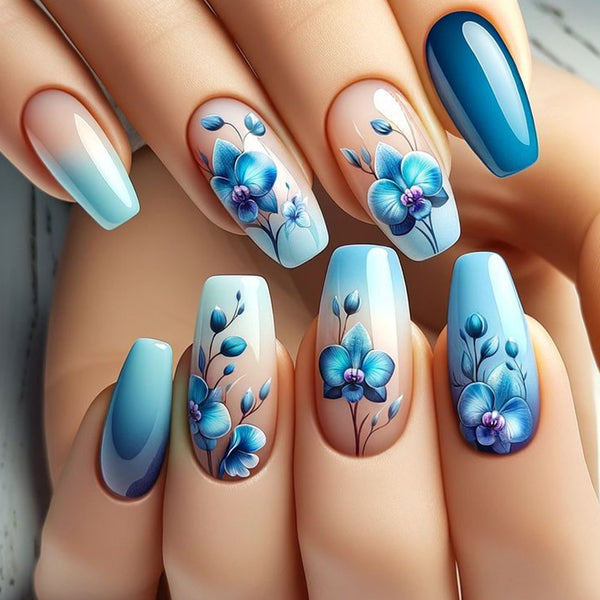 Blue gradual change ballet manicure