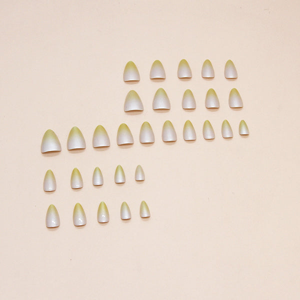 Ombre of 30 almond nail pads