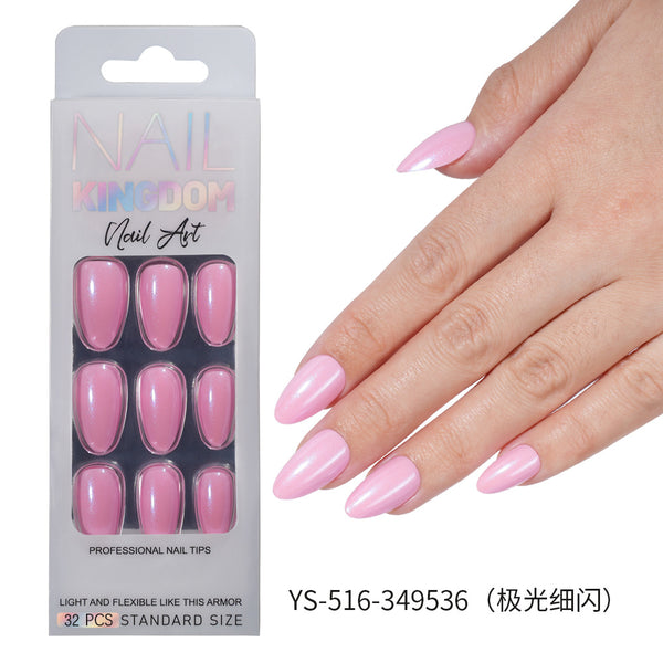 32 Pcs Aurora fine flash short almond manicure
