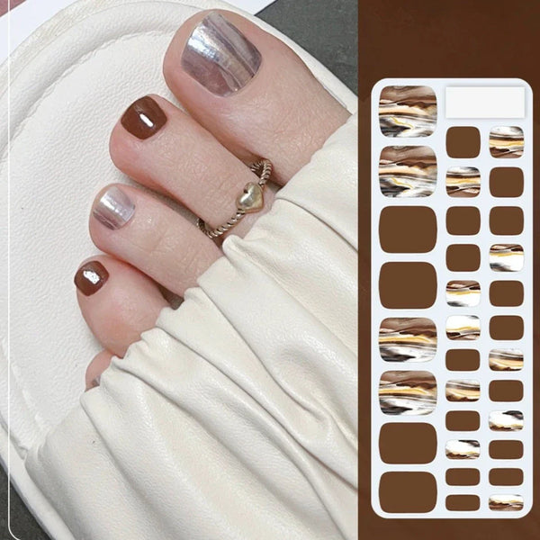 Pédicure vernis semi-permanent à rayures FF011