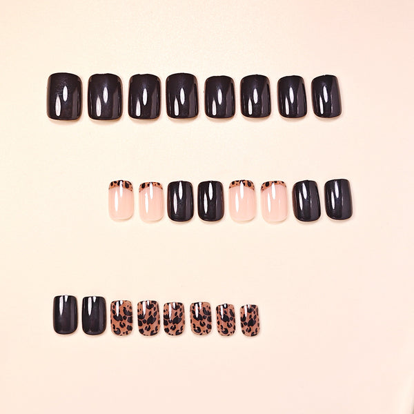 Simple and fresh French leopard print manicure