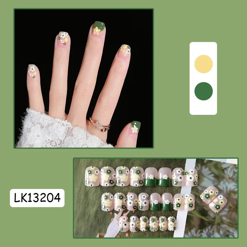 24P Cute Childlike Rainbow Fake Nails