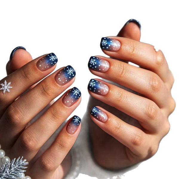 24 pieces of glossy snowflakes