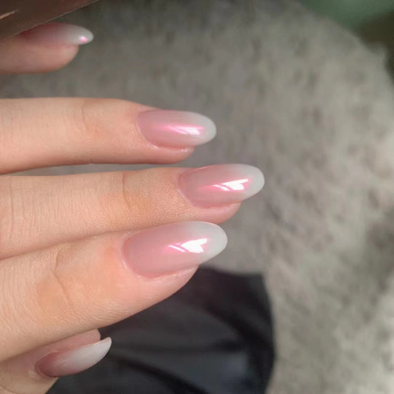 Gradient milky pink wearing nails