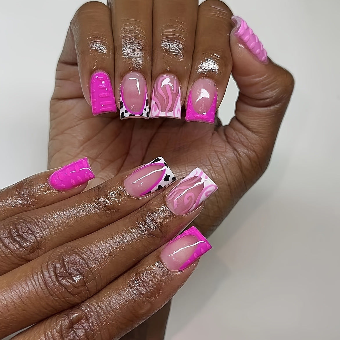 24 glossy fake nails