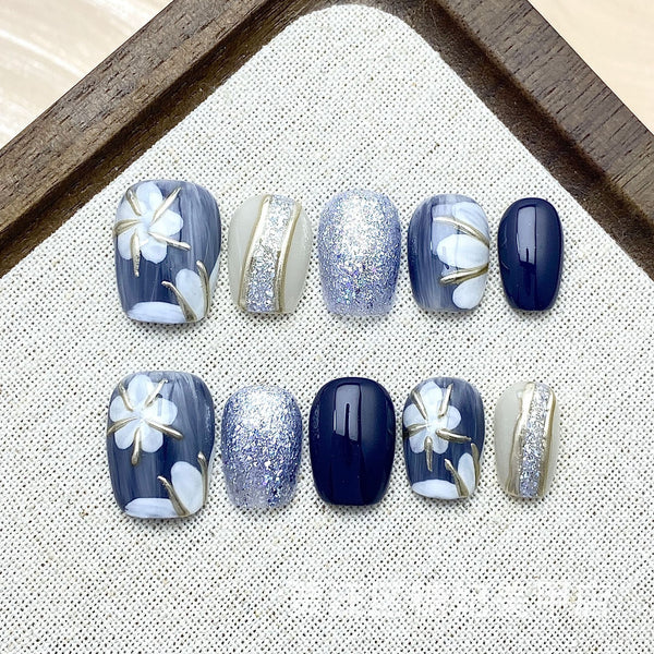 Mirror powder flower