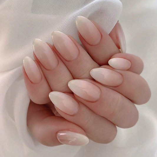 Gentle and sweet fake nails