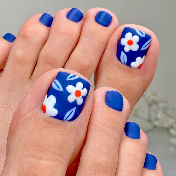 Blue toenail