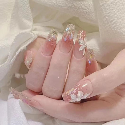 Ice Flower Wearing Fake Nail