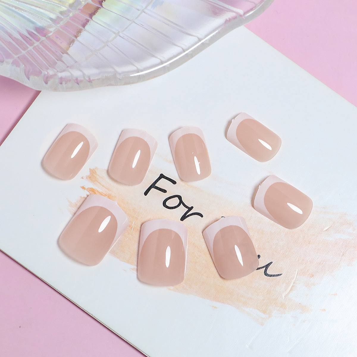 Minimalist short French fake nails