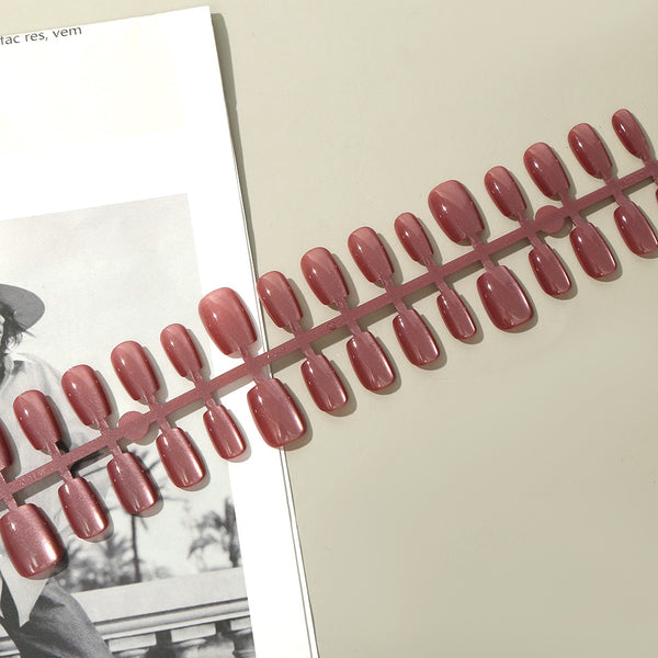 30 pcs of charming bean paste red cat's eyes