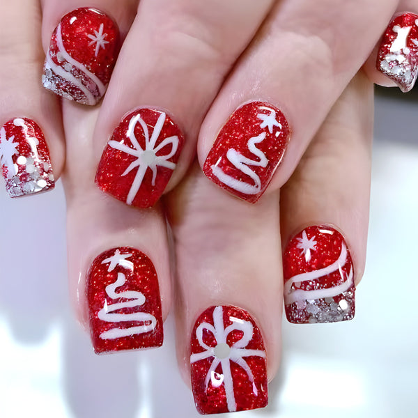 Red snowflake manicure