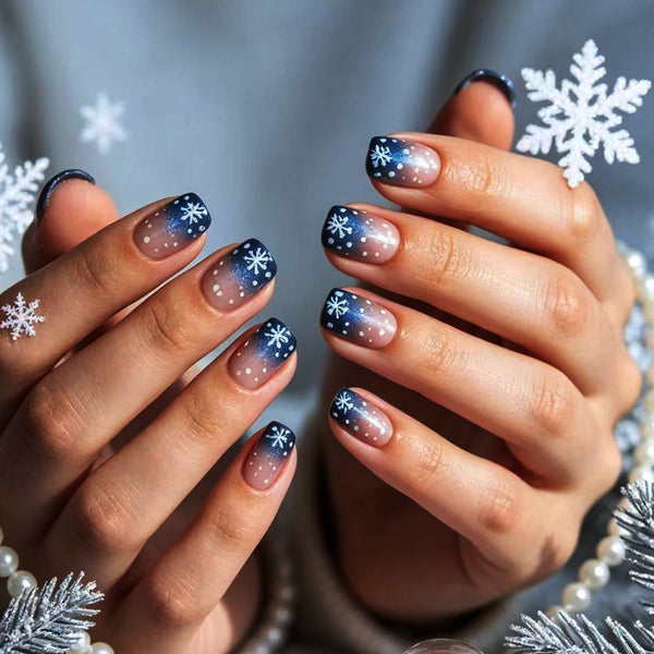24 pieces of glossy snowflakes