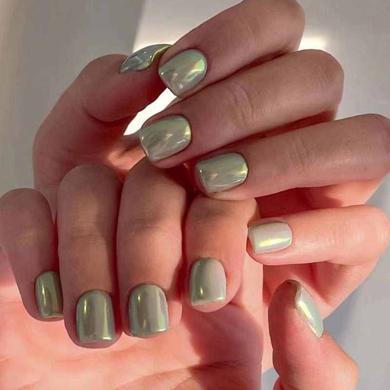 Aurora retro green short fake nails