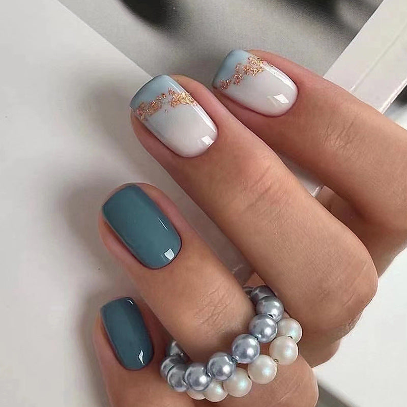 Fresh sea blue solid manicure