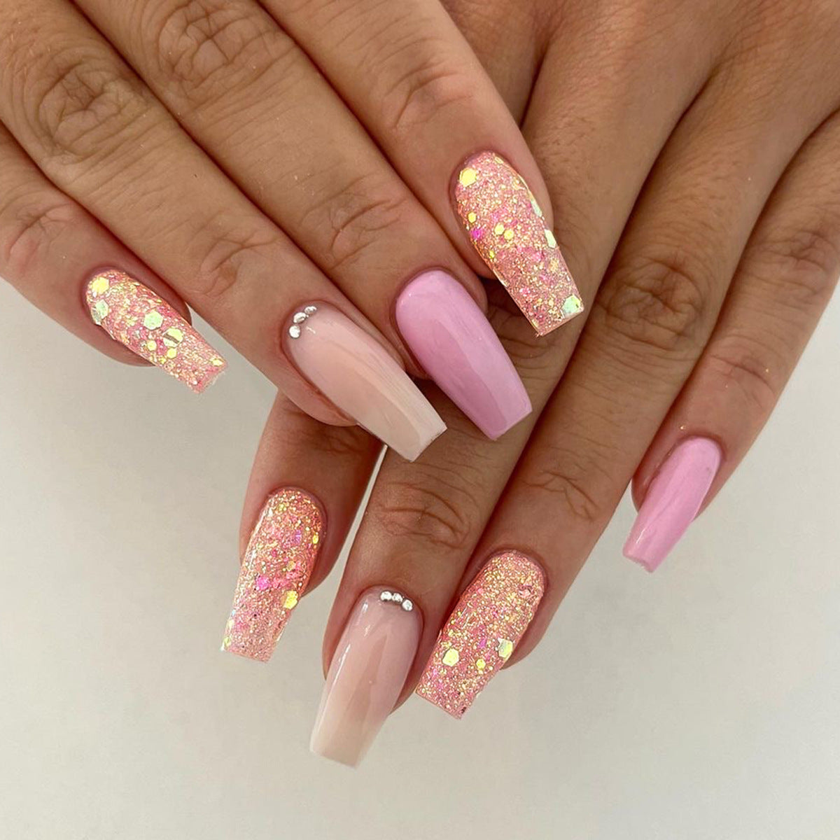 Pink Manicure fake nails