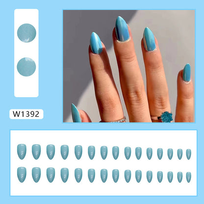 French temperament fancy manicure