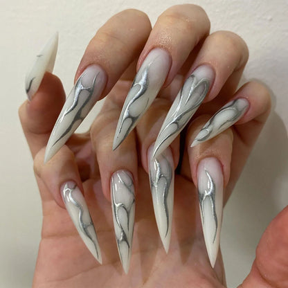 Wearable Silver Stripes False Nails