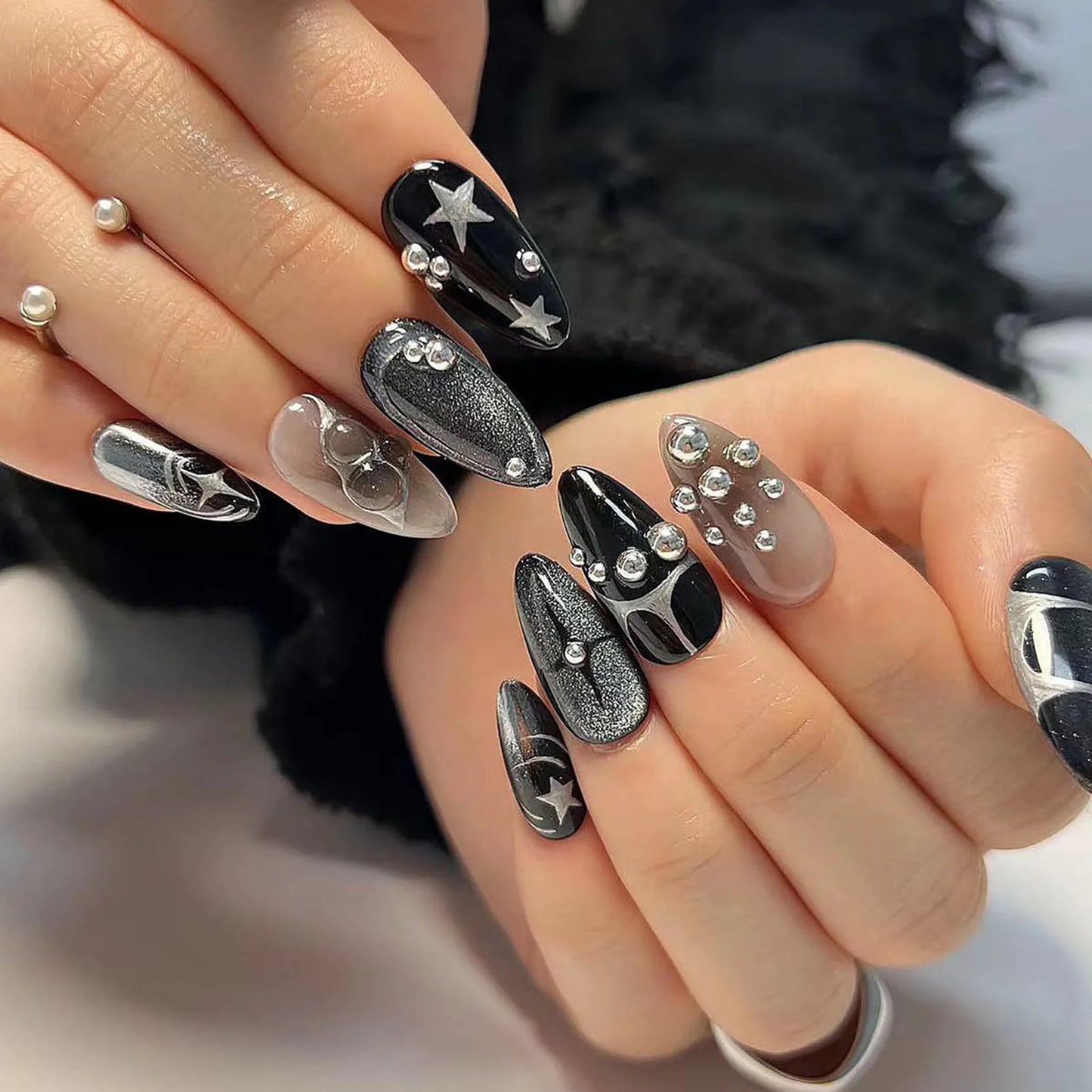 Wearable Silver Stripes False Nails