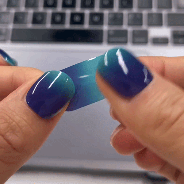 UV-free gel nail Blue Ombre
