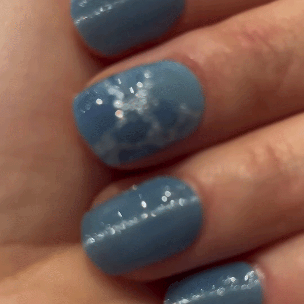 UV-free gel nail Blue & Silver